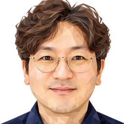 상담을 진행하는 기술이사 — 삼각형 면으로 그린 정면 초상